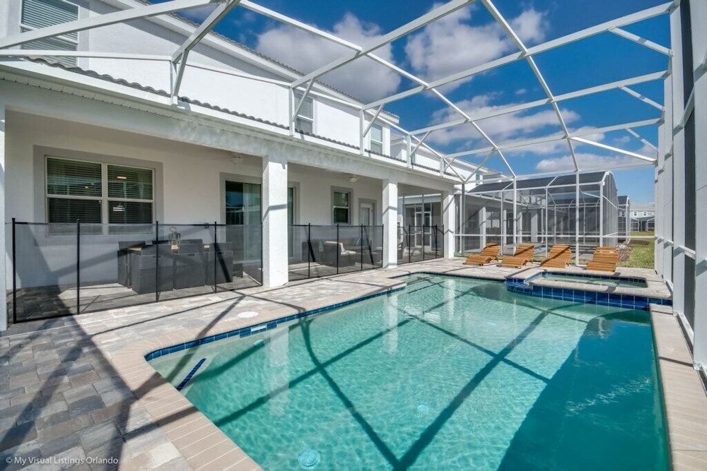 8946tw 8 Bedroom Villa by RedAwning Villa, Multiple Bedrooms 19