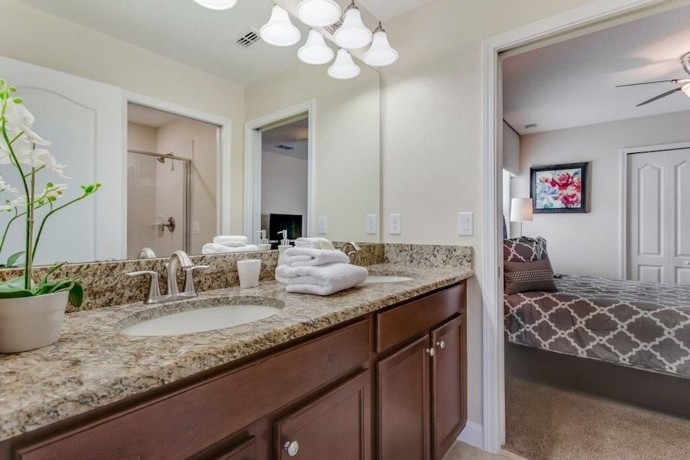 Best Resort In Disney Area! 6 Bedroom Villa by RedAwning Villa, 6 Bedrooms 38