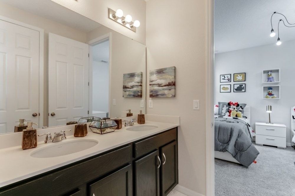 1787cvt Luxury 6 Bed With Saltwater Pool/spa 6 Bedroom Villa by RedAwning Villa, 6 Bedrooms 14