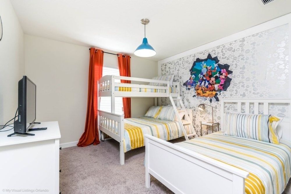 8990sd 4 Bedroom Townhouse by RedAwning Townhome, 4 Bedrooms 6