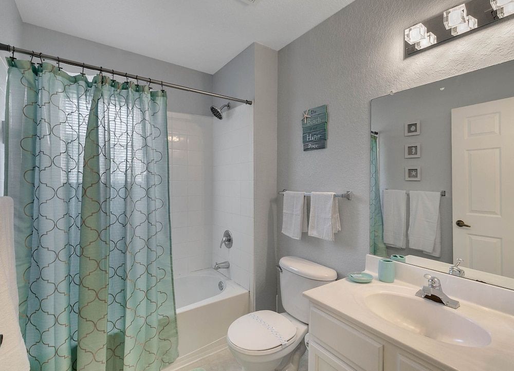 4 Bedroom Townhouse, Resort, 15 Mins to Disney, Themed Rooms perfect for Kids Luxury Villa, 4 Bedrooms, Pool Access 16