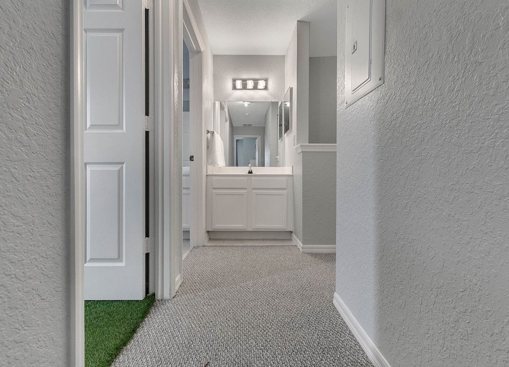 undefined 4 Bedroom Townhouse, Resort, 15 Mins to Disney, Themed Rooms perfect for Kids 5