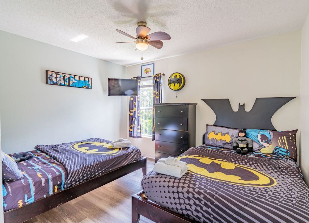 undefined Themed 7 Bedroom Villa, 12 Min to Disney, Resort Access 10