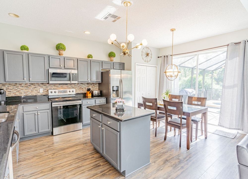 Themed 7 Bedroom Villa, 12 Min to Disney, Resort Access Luxury Villa, Multiple Bedrooms, Private Pool 11