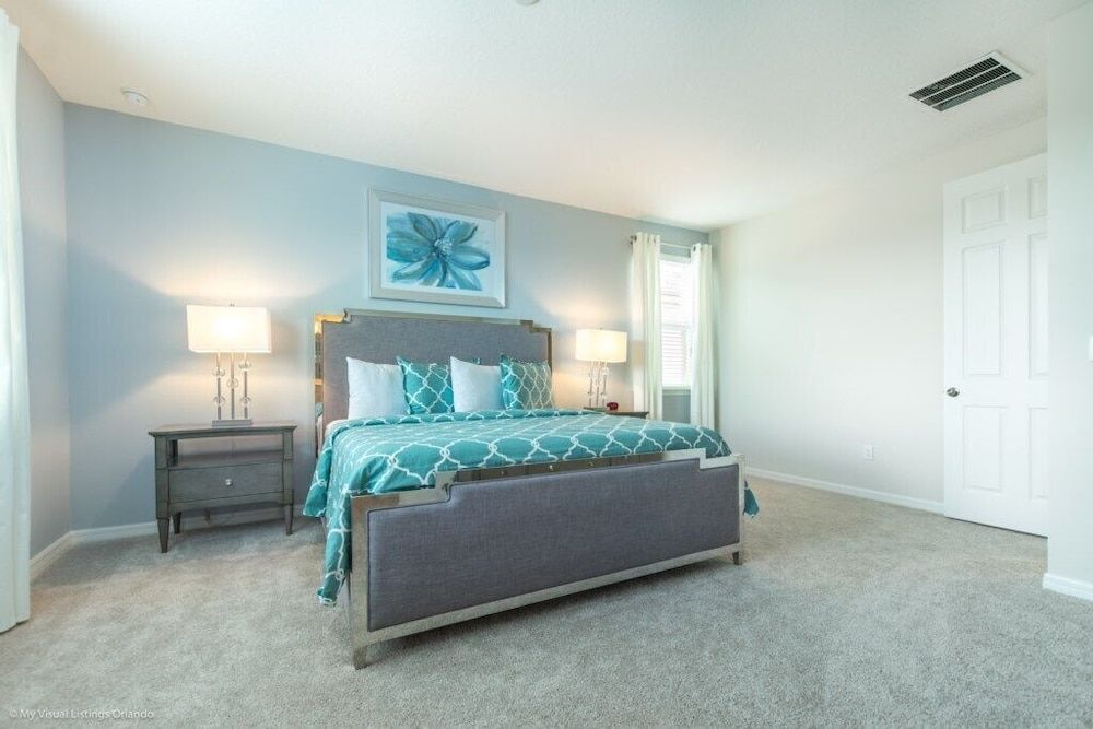 Townhome, 5 Bedrooms