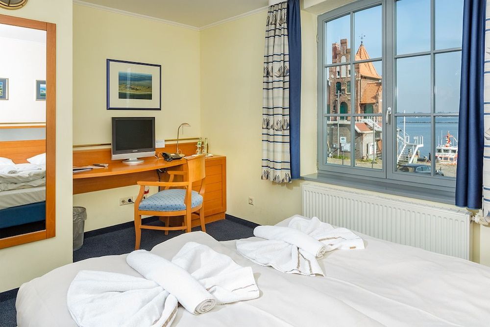 Hotel Hiddenseer Double Room, Ocean View