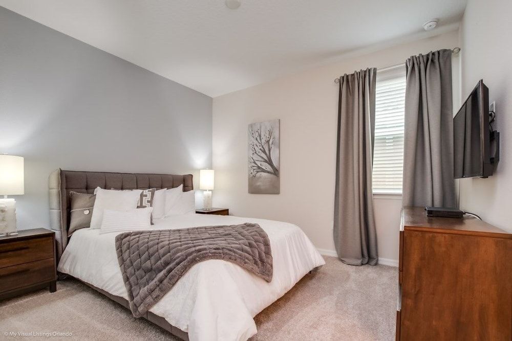 Solara Resort 9 Bedroom Resort Villa by RedAwning Villa, Multiple Bedrooms 11