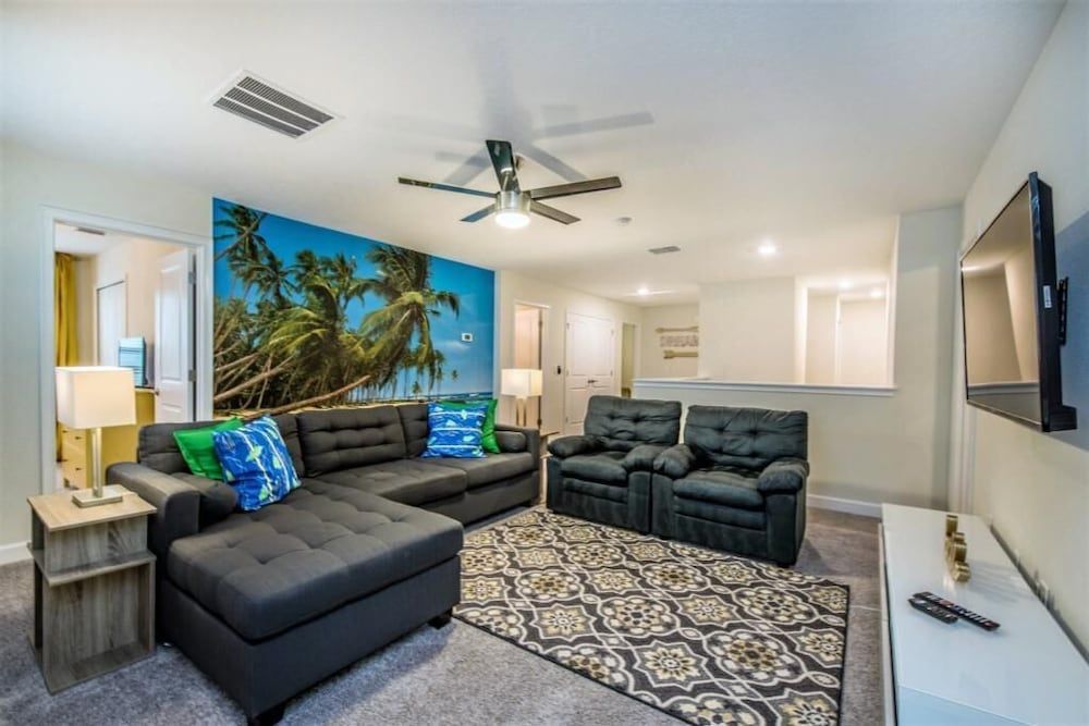 New! Champions Gate Huge Space For 16! 8 Bedroom Villa by Redawning Villa, Multiple Bedrooms 24