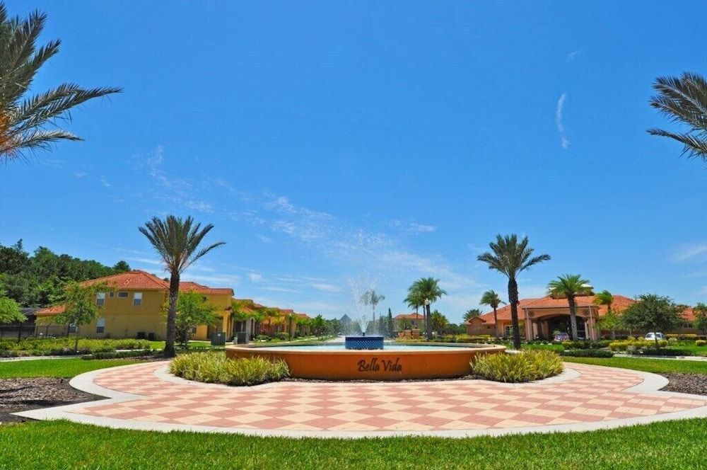 Bella Vida IHR 3007 House 22