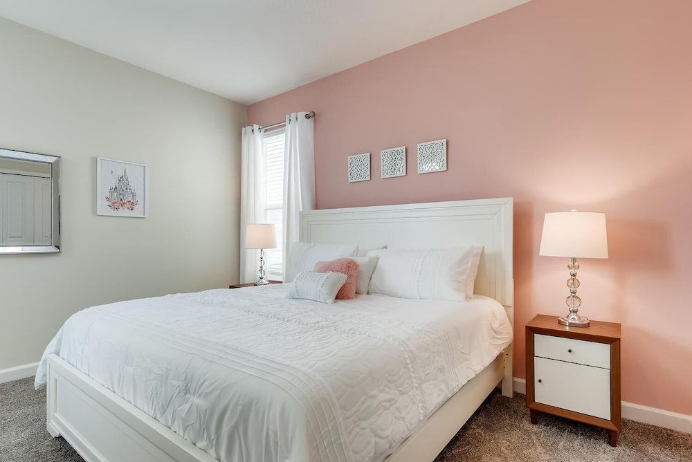 8992 CC - Exquisite 5 Bed Single Family House, Multiple Beds (8992 CC - Exquisite 5 Bed Single Fami) 2