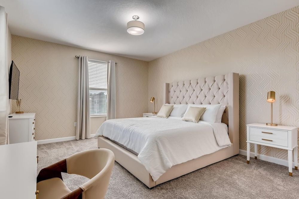 8992 CC - Exquisite 5 Bed Single Family House, Multiple Beds (8992 CC - Exquisite 5 Bed Single Fami) 4