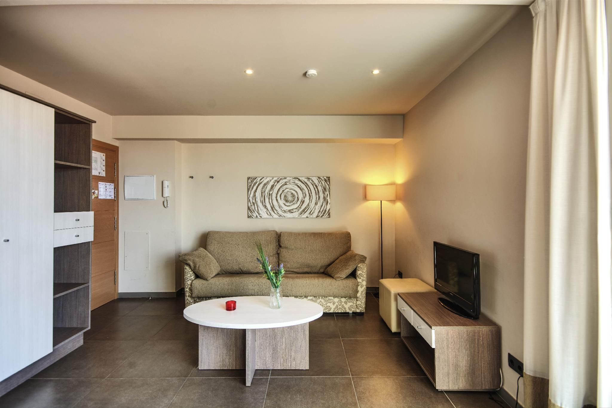 Studio Apartment