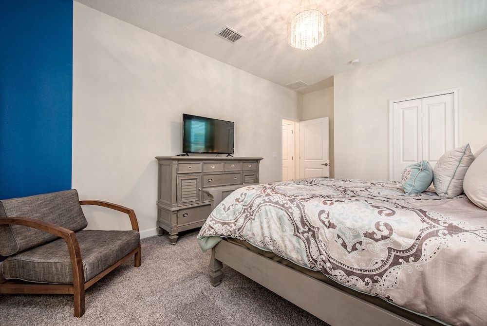 1554 Observer Lane Villa (Multiple Bedrooms) 12