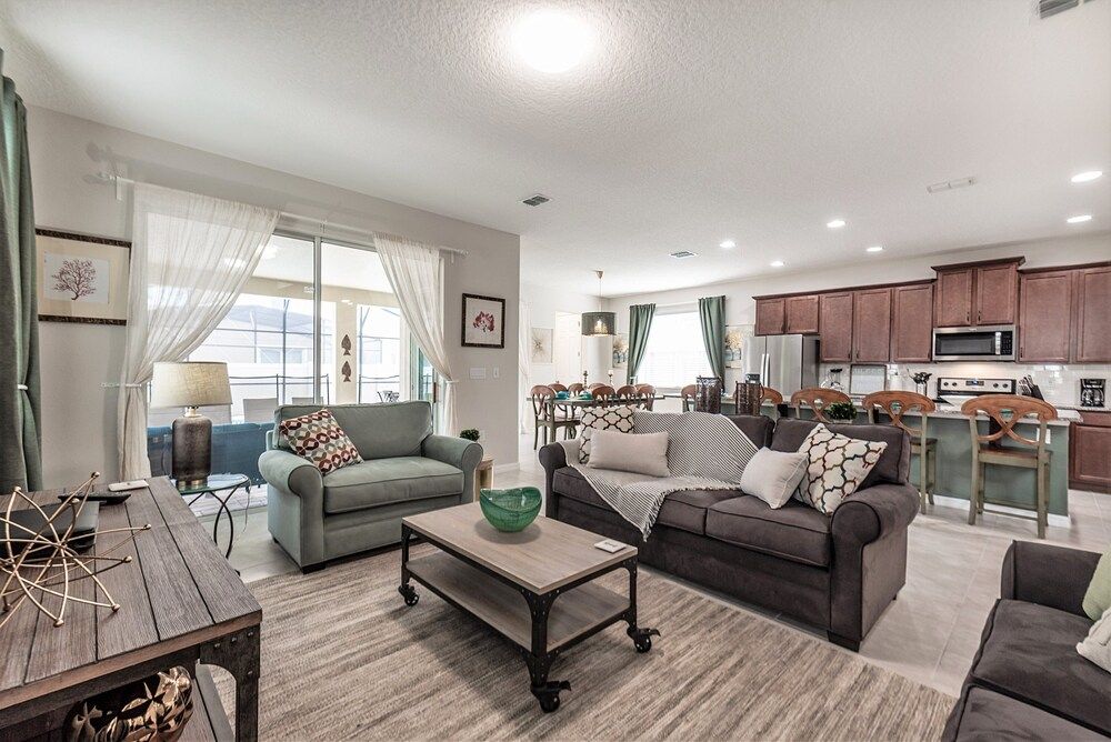 Amazing 6 Bedroom 5 Bathroom Solara Resort Villa Villa 37