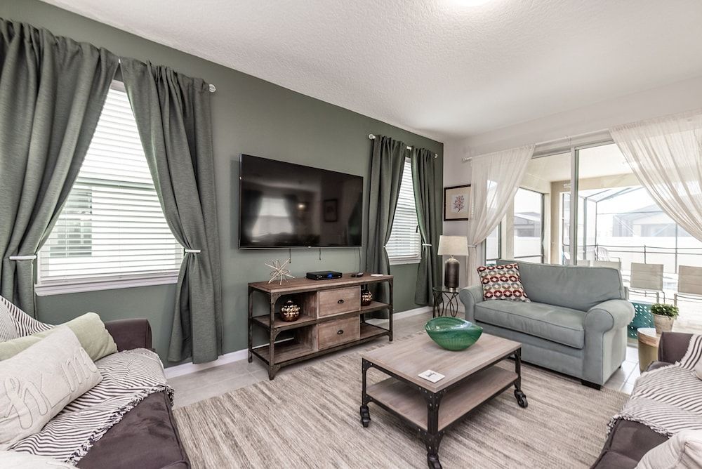 Amazing 6 Bedroom 5 Bathroom Solara Resort Villa Villa 33