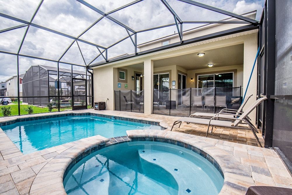 Amazing 6 Bedroom 5 Bathroom Solara Resort Villa Villa 26