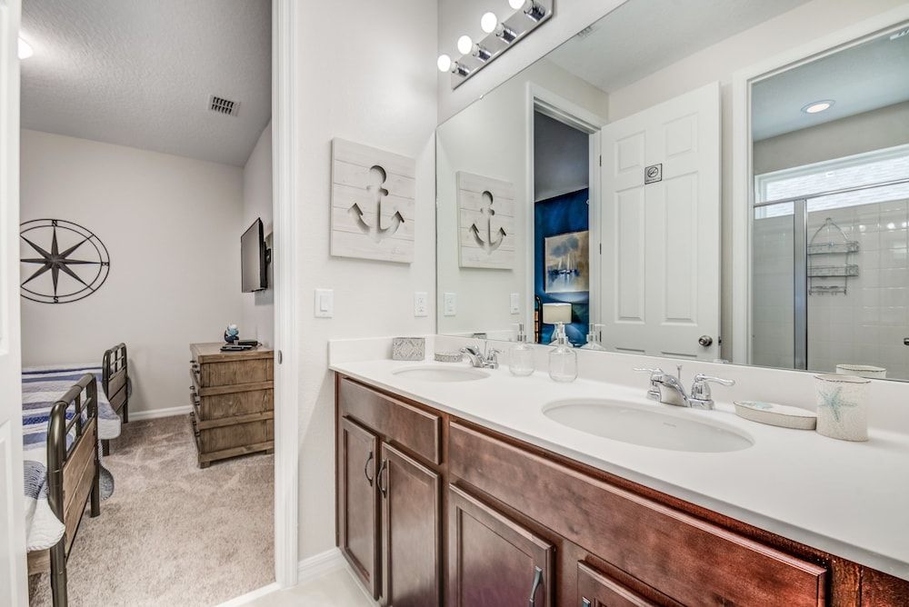 Amazing 6 Bedroom 5 Bathroom Solara Resort Villa Villa 48