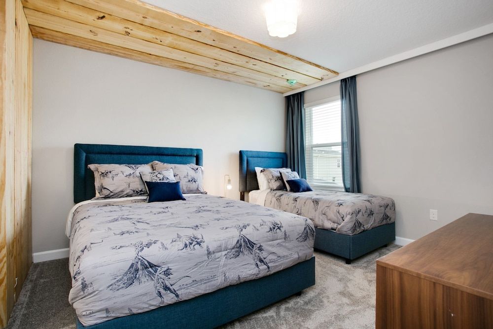 9BR Villa with Game Room & Theater House (4625TARGET) 11