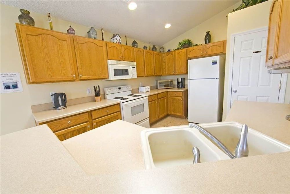 undefined Lou's Indian Creek 4 Bedroom Home by RedAwning 9