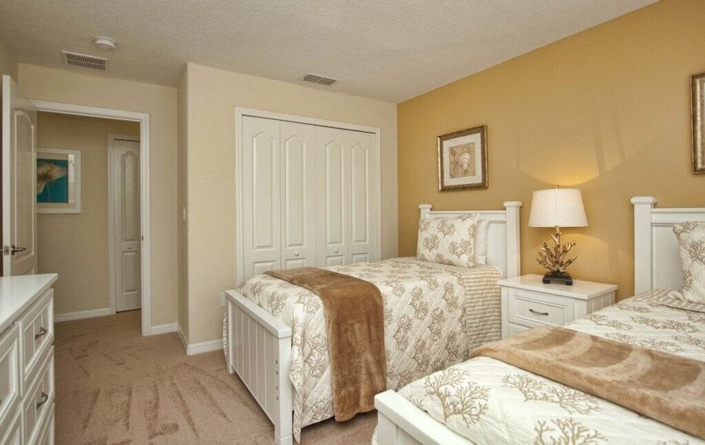 Paradise Palms- 4 Bed Townhome W/splashpool-3202pp 4 Bedroom Townhouse by RedAwning Townhome, 4 Bedrooms 5