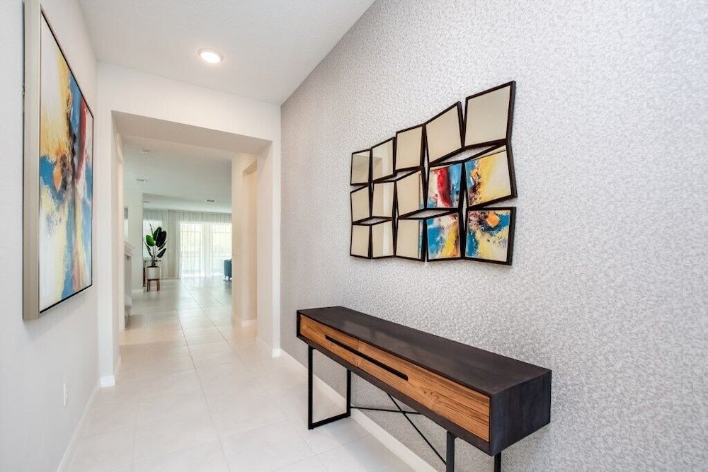 undefined 9 BD 6.5 BH House Villa 5