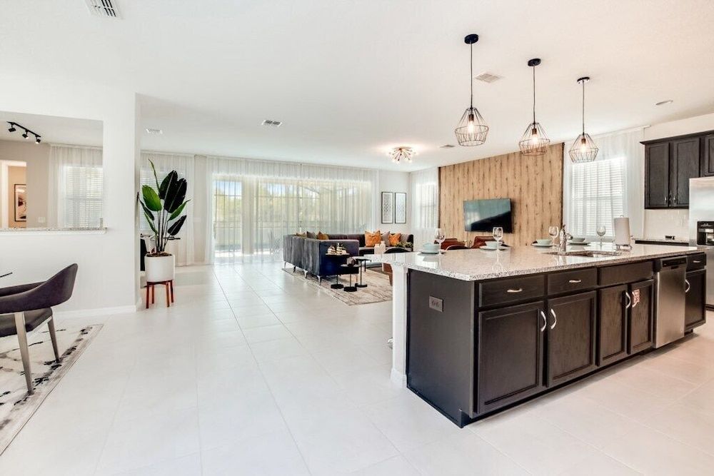 undefined 9 BD 6.5 BH House Villa 6