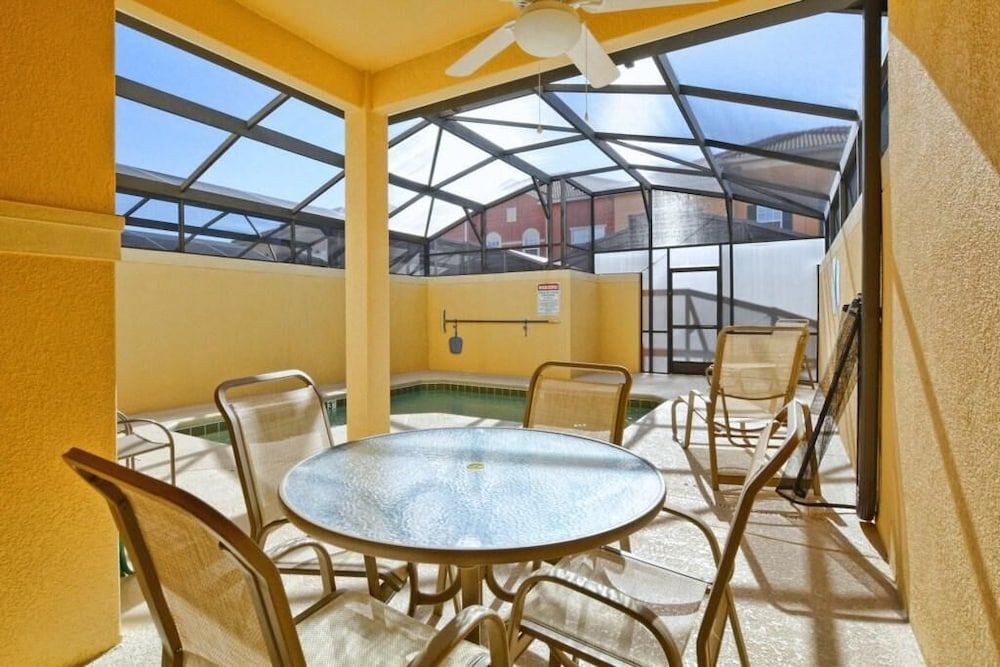 Paradise Palms- 4 Bed Townhome W/splashpool-3044pp 4 Bedroom Townhouse by RedAwning Townhome, 4 Bedrooms 10