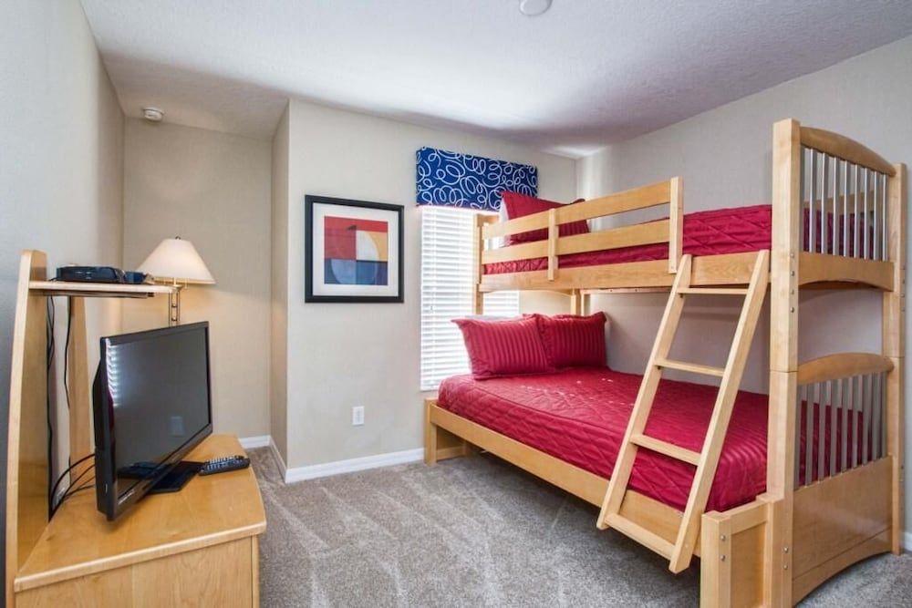 Paradise Palms- 4 Bed Townhome W/splashpool-3044pp 4 Bedroom Townhouse by RedAwning Townhome, 4 Bedrooms 7