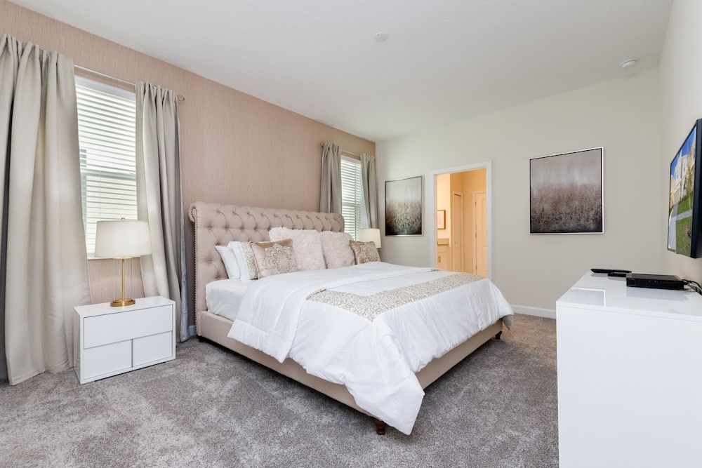 Villa (8828CRUDEN)
