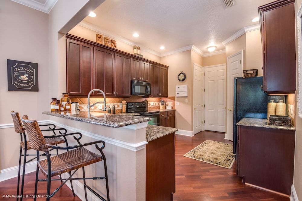 undefined 5bed 5Ba Reunion Villa w. Pool 6