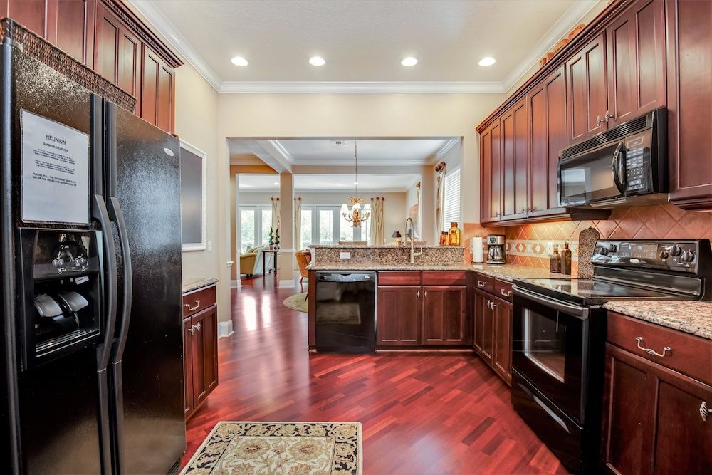 undefined 5bed 5Ba Reunion Villa w. Pool 8