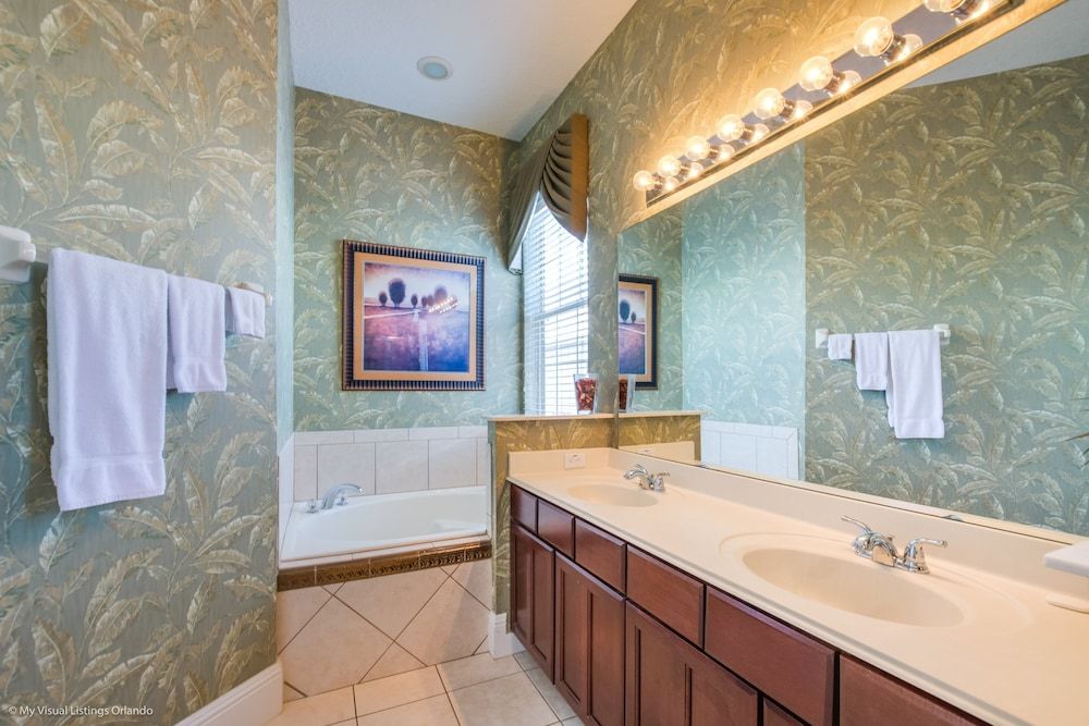 5bed 5Ba Reunion Villa w. Pool Villa (7704LL Ultimate Reunion Home) 20