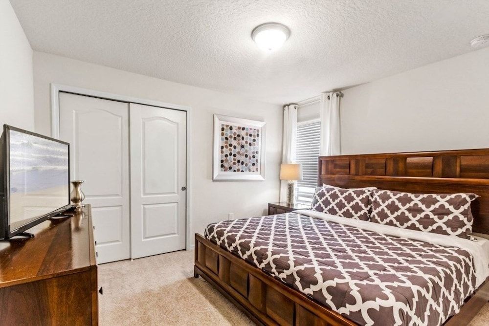 undefined 1852nc 8 Bedroom Windsor Villa by Redawning 8