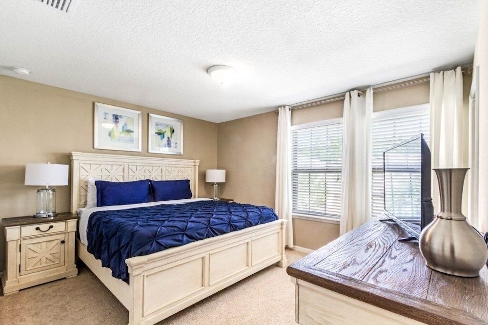 undefined 1852nc 8 Bedroom Windsor Villa by Redawning 3