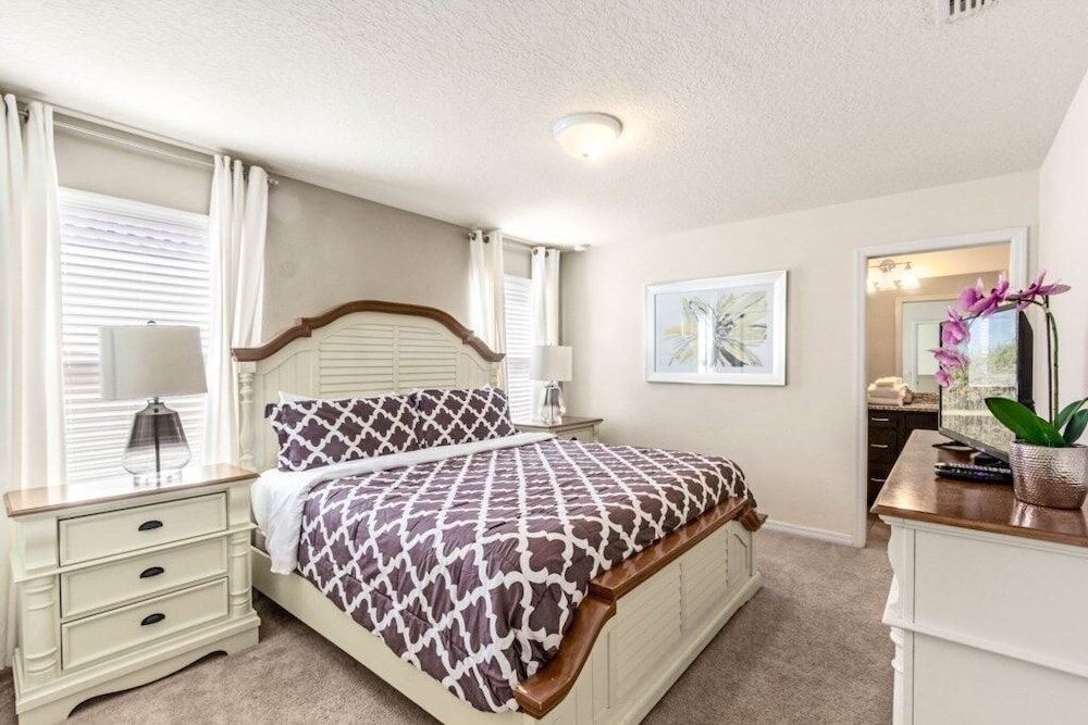 undefined 1852nc 8 Bedroom Windsor Villa by Redawning 4