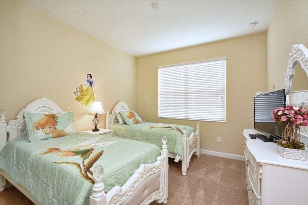 Paradise Palms-5 Bedroom w/pool - 3507PP Home by RedAwning House, 5 Bedrooms