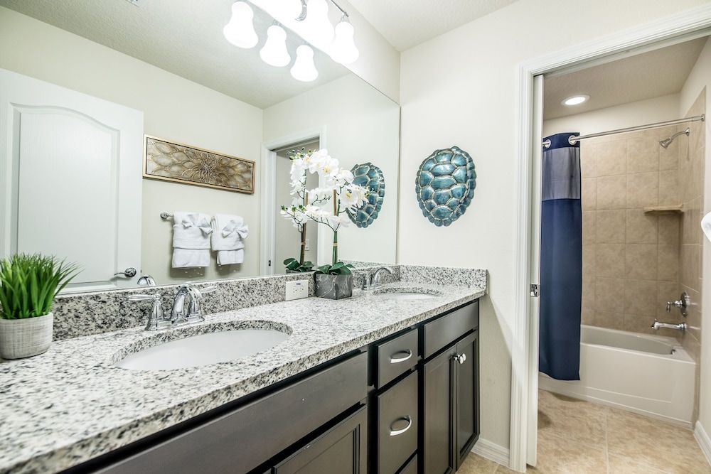 7 Bdrm5.5 Bathvillagame Roomspa Villa (Windsor at Westside IHR 4061) 24