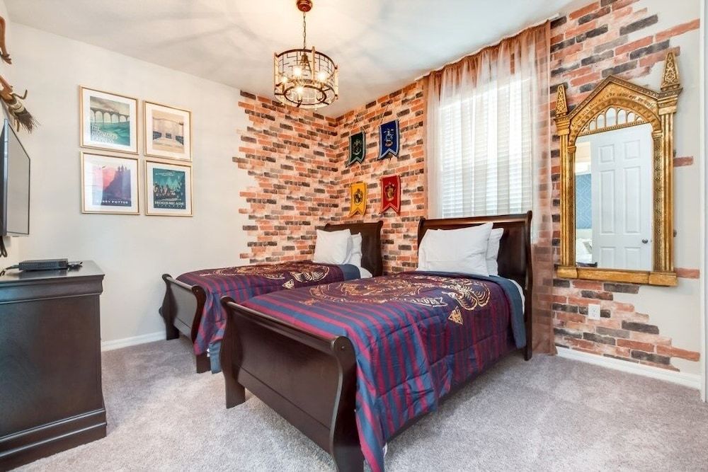 South Facing With Lots Of Games In Game Room! 9 Bedroom Villa by RedAwning Villa, Multiple Bedrooms 13