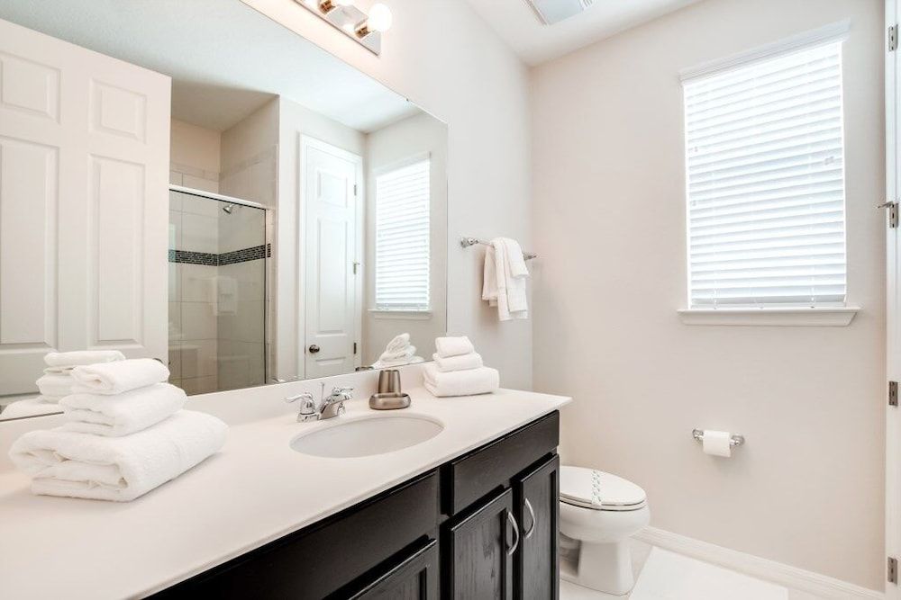 South Facing With Lots Of Games In Game Room! 9 Bedroom Villa by RedAwning Villa, Multiple Bedrooms 24