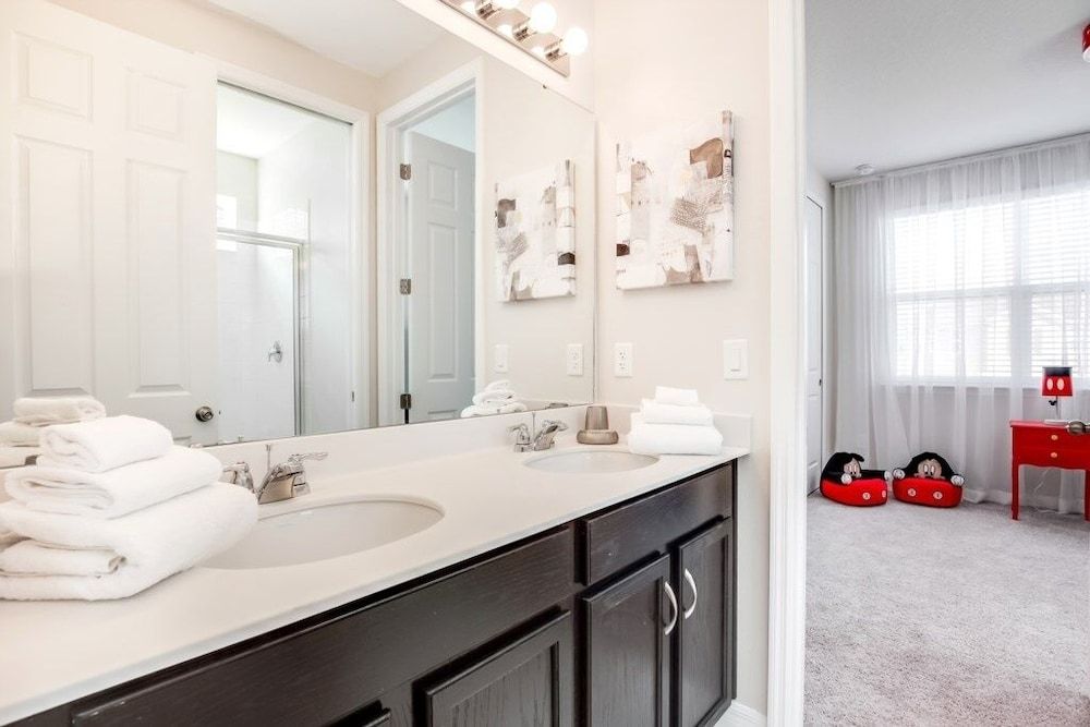 South Facing With Lots Of Games In Game Room! 9 Bedroom Villa by RedAwning Villa, Multiple Bedrooms 26