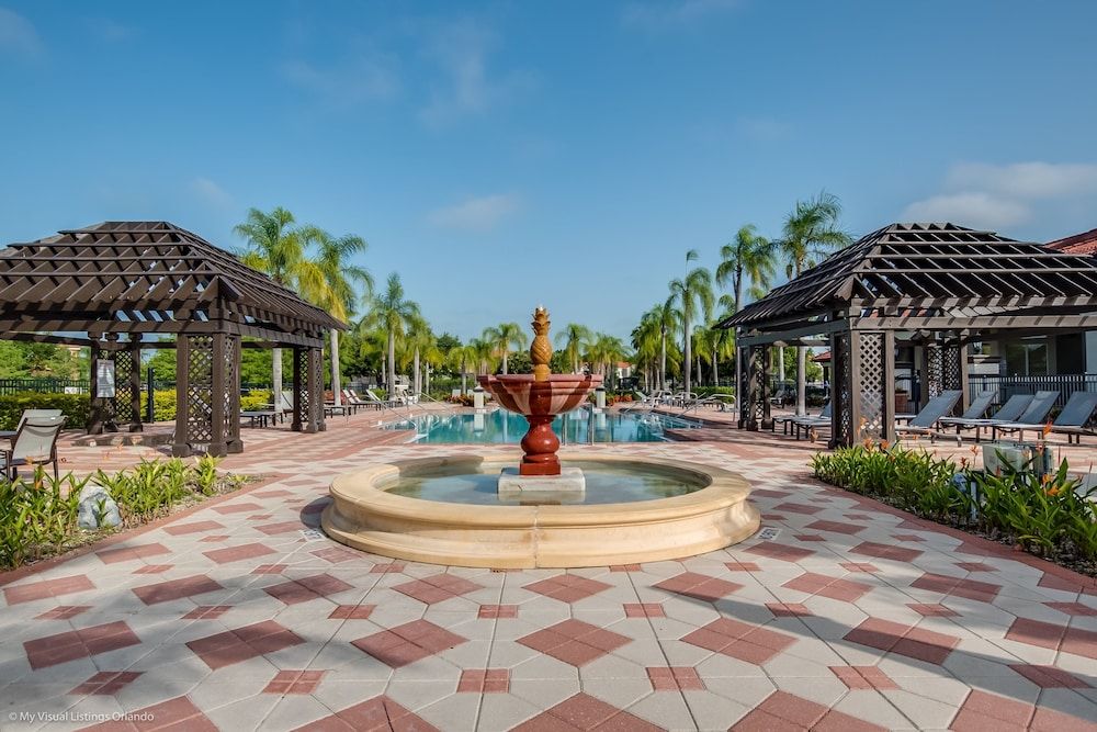 undefined Modern 8 Bdrm 5 Bath Villa 10