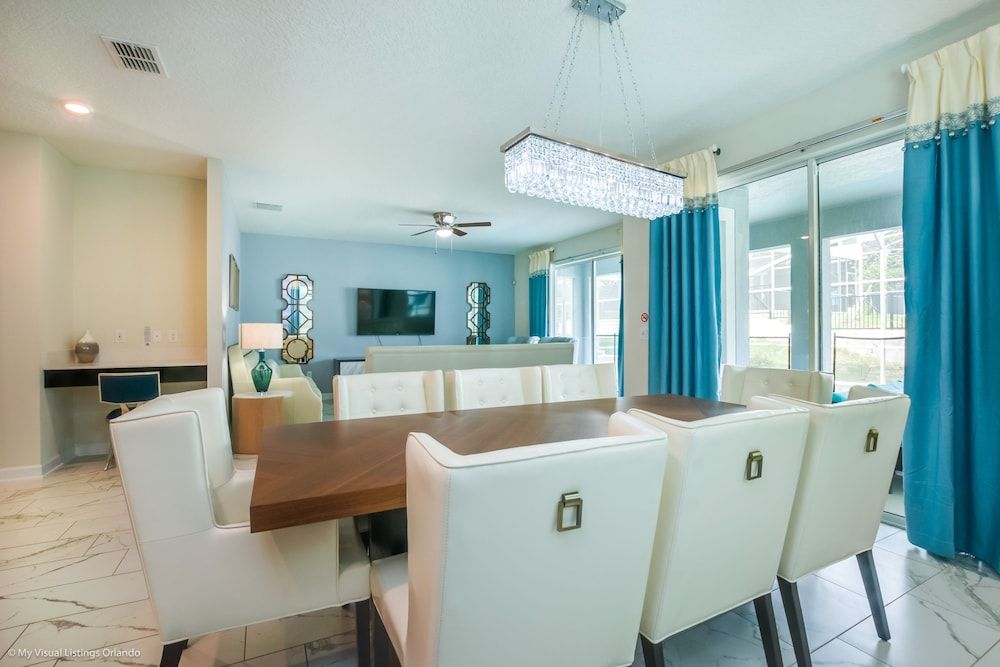 undefined 6 Bedroom 5 Bathroom Vacation Home 4