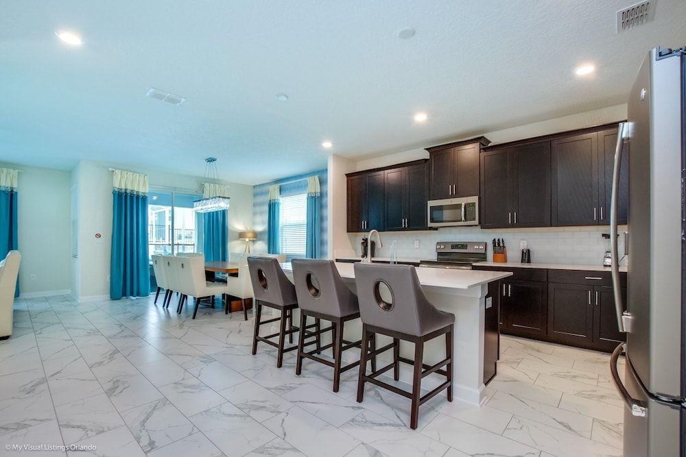 undefined 6 Bedroom 5 Bathroom Vacation Home 3