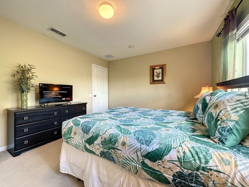 This amazing 6 Bedroom property with a lake view Villa by RedAwning Villa, 6 Bedrooms 12