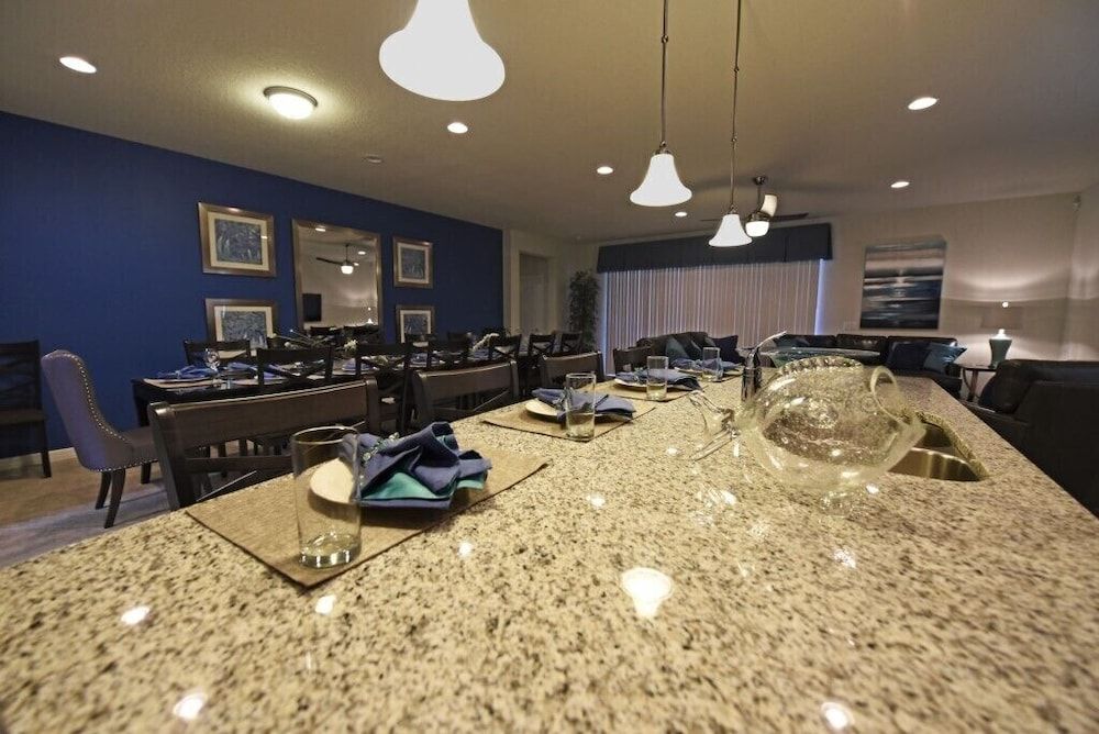 undefined Windsor at Westside IHR 3101 7