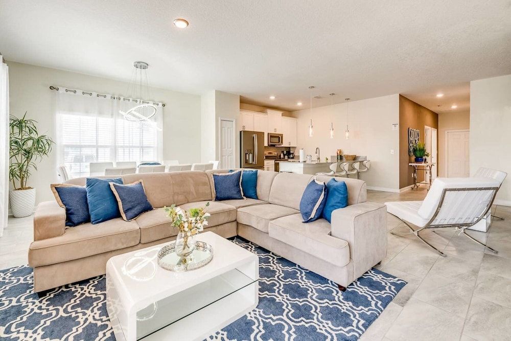 undefined Pleasant House in Storey Lake 3