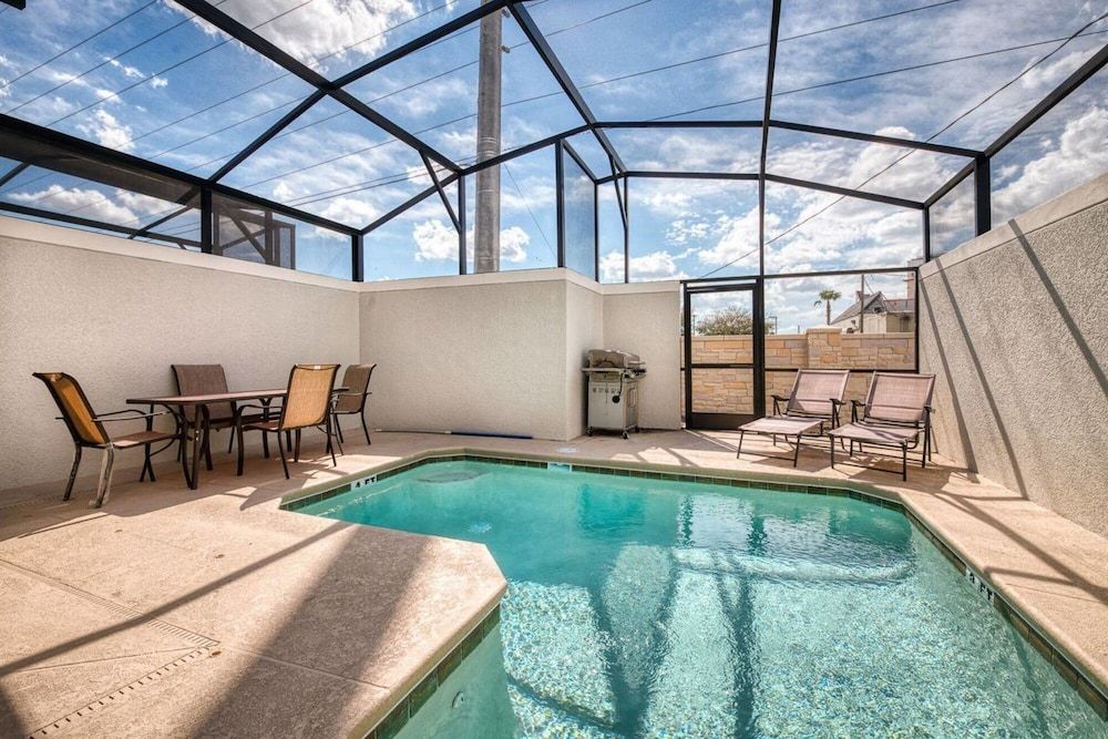 undefined Pleasant House in Storey Lake 2