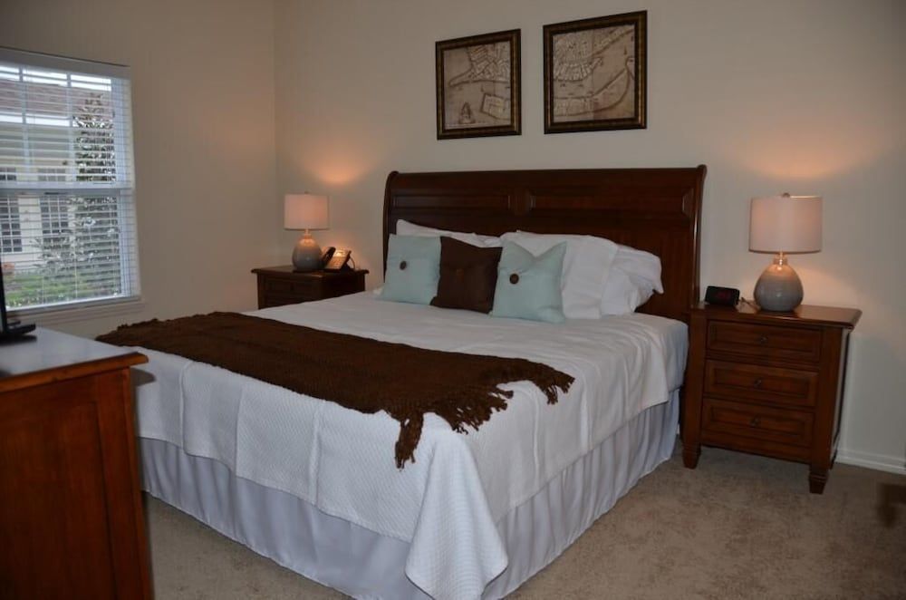 Apartment, Multiple Beds (Lucaya 3 Bedroom 2 Bath Townhome!)