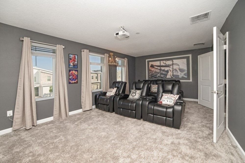 8812cruden 8 Bedroom Villa by RedAwning Villa, Multiple Bedrooms 23