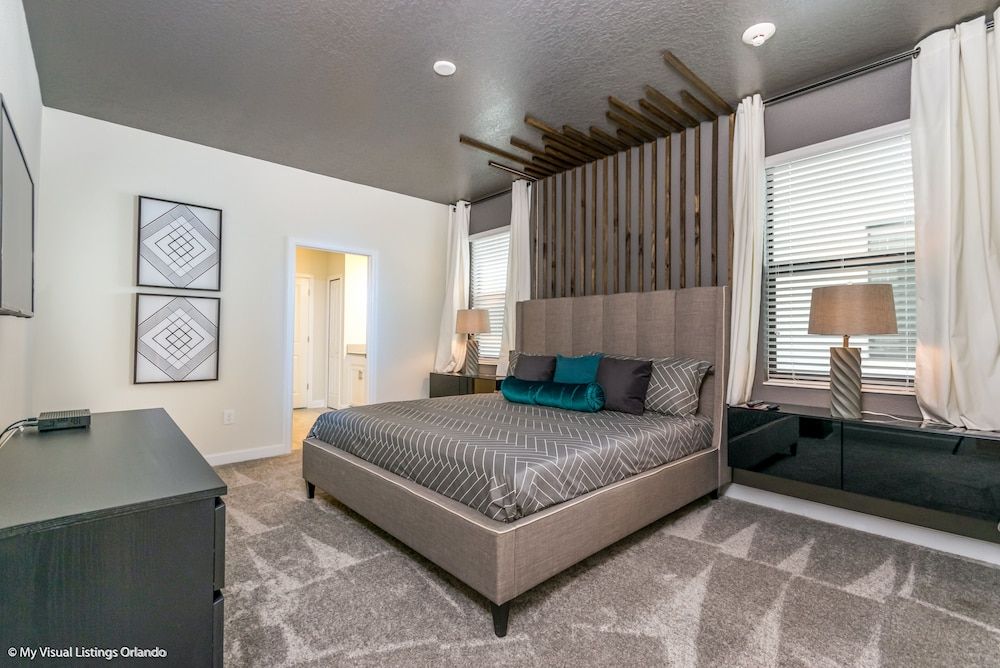 2911 Fable Street Villa (Multiple Bedrooms) 11